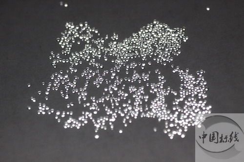 新野金属表面处理厂喷砂玻璃微珠清理